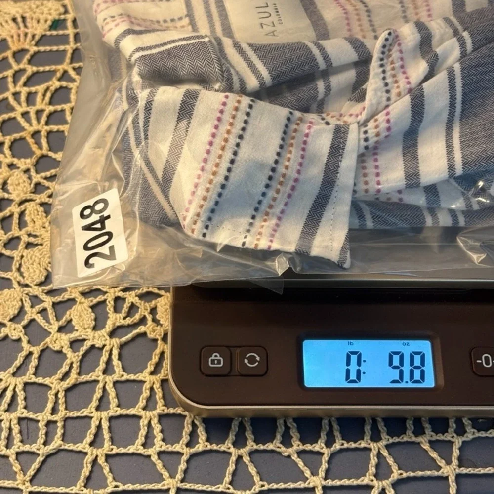 Azulu size item